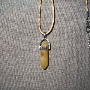 Chakra healing quartz necklaces